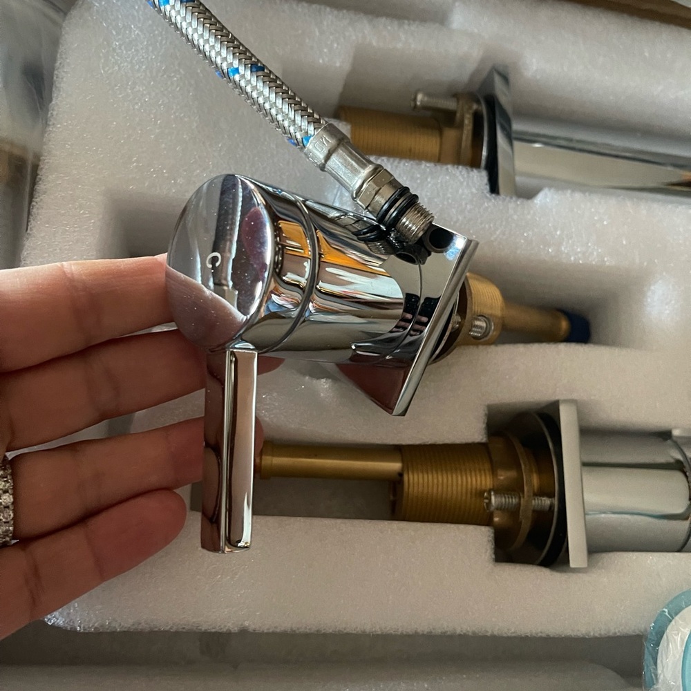 NIB Lavatory Mr Faucet Widespread Sink 3 Hole
2 Handle Bathroom Chrome pop drain - Picture 6 of 12